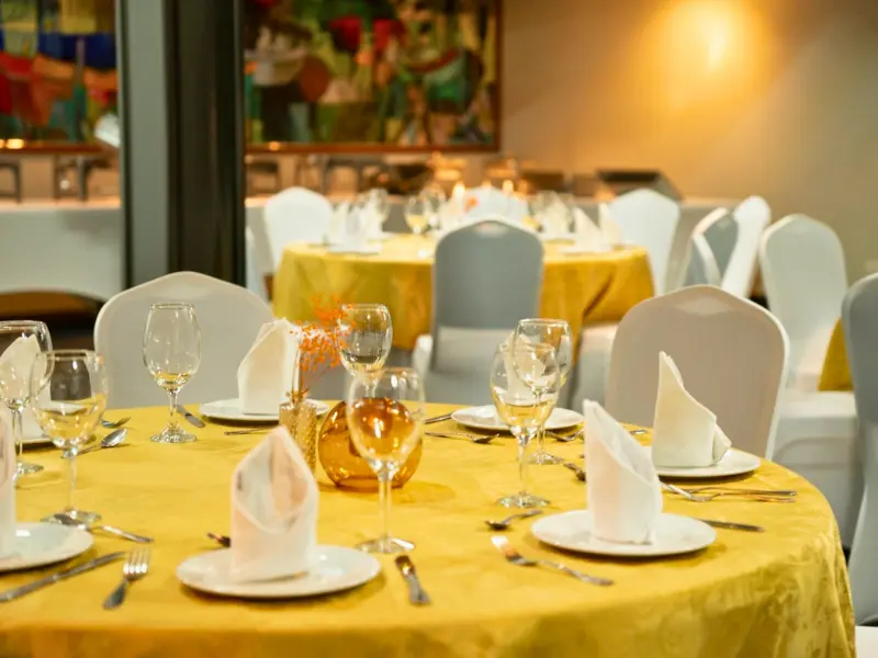 Montaje elegante para eventos en Restaurante Siete Mares